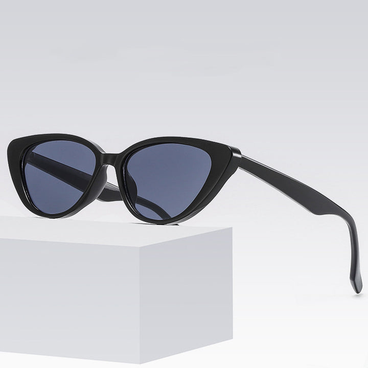 Women's Cat-Eye Sunglasses with Modern Extreme Frame Bowlift