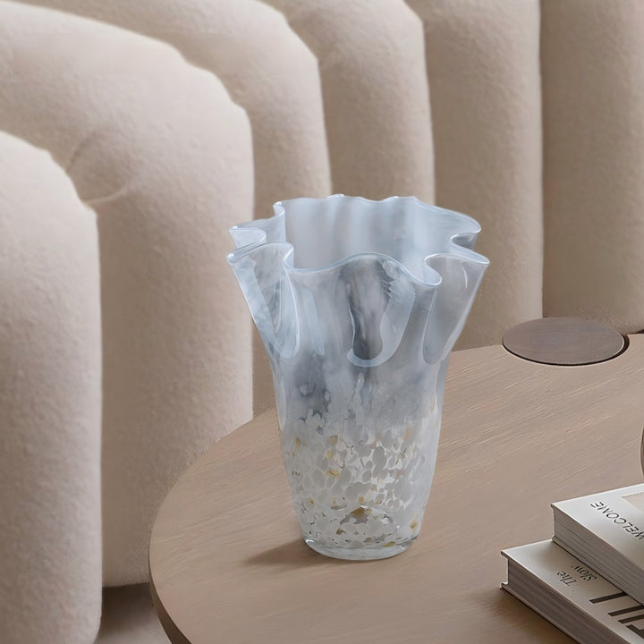 Elegant Glass Vase Bowlift