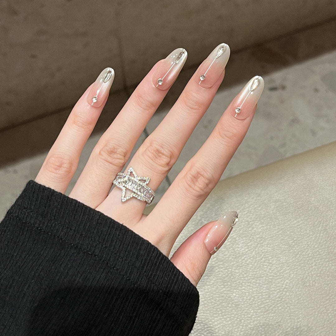Elegant Press-On Nail Set with Rhinestone Accents Bowlift