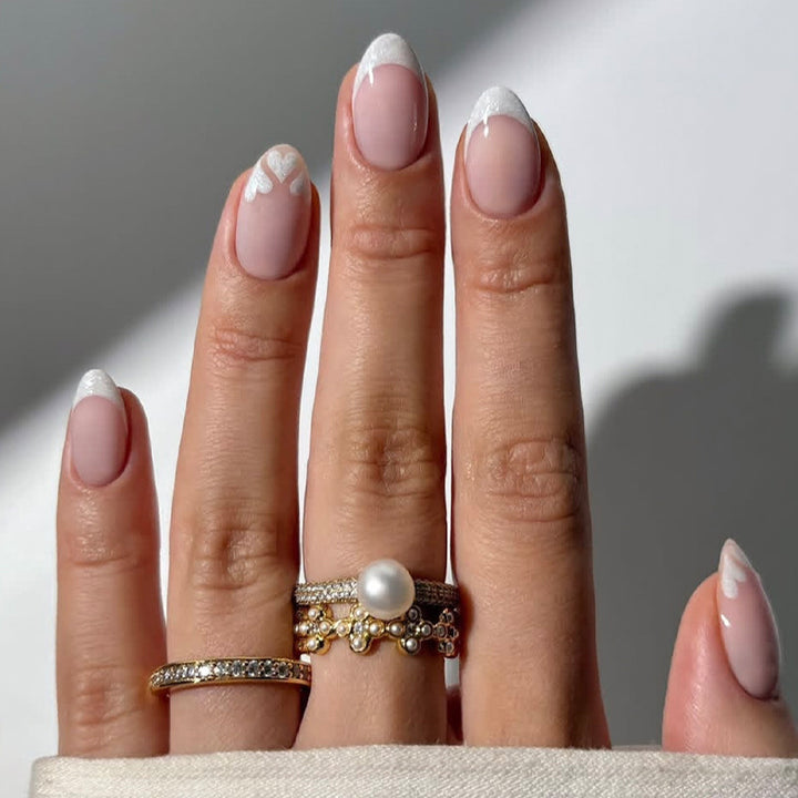 Heart-Themed Nail Art Set Bowlift