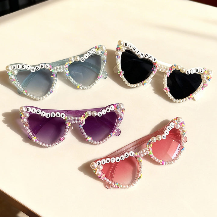 Playful Themed Cat-Eye Sunglasses Bowlift