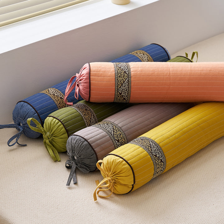 Meditation roll with decorative design Bowlift