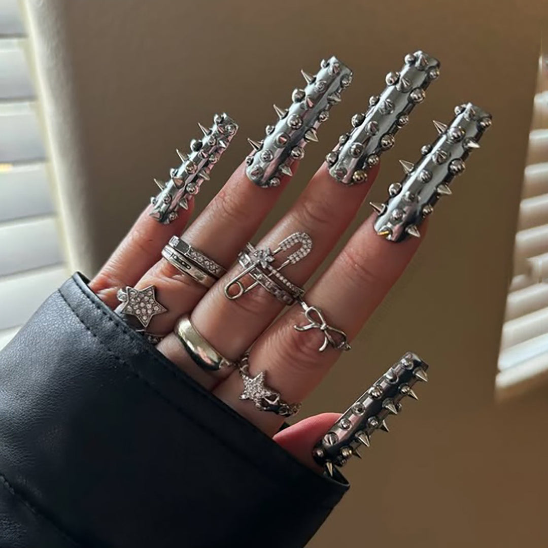 Artistic Spiked Press-On Nails Bowlift