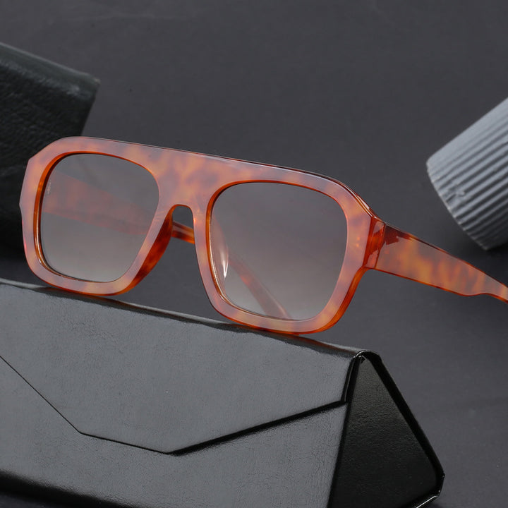 Ladies oversized square sunglasses with modern design Bowlift