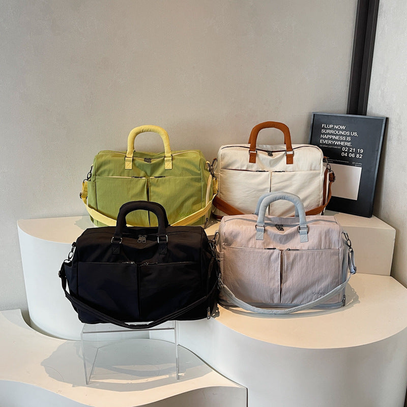 Leisure Travel Bag with Versatile Pocket Options Bowlift