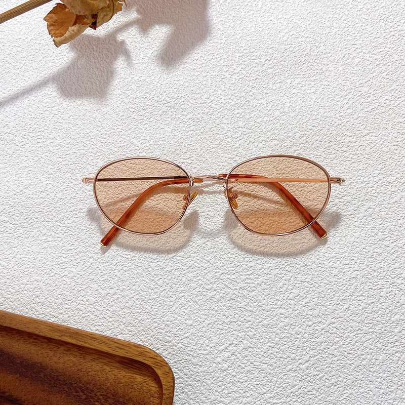 Fashionable Glasses in Elegant Design Bowlift