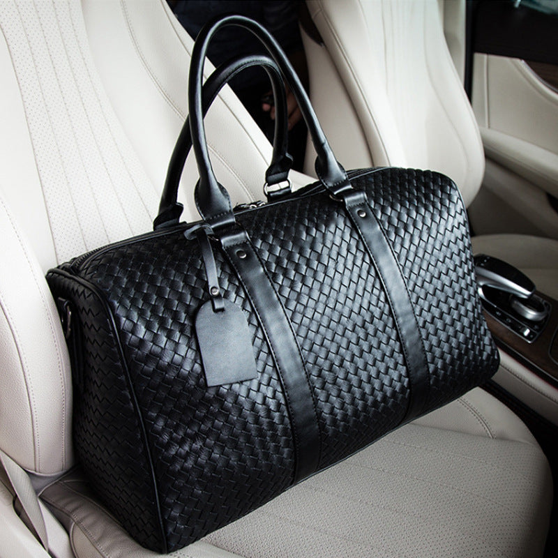 Stylish and Spacious Weekend Bag Bowlift