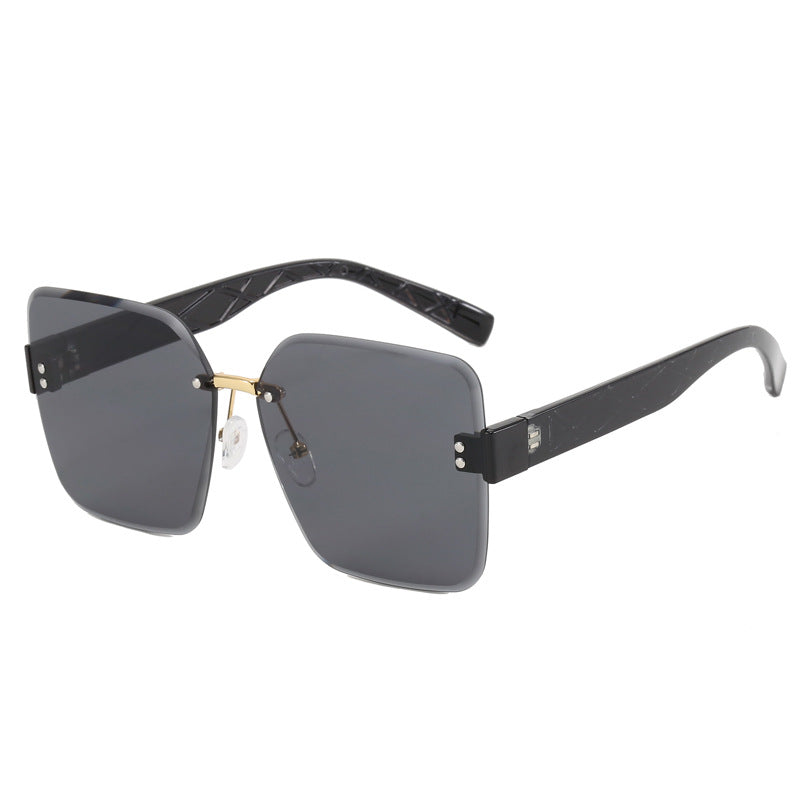 Women oversized square sunglasses with fashionable decor Bowlift