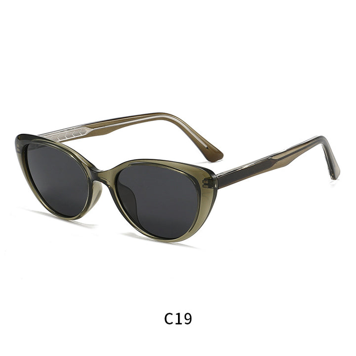 Women's Cat-Eye Sunglasses with luxurious, tinted lenses and stylish frame Bowlift