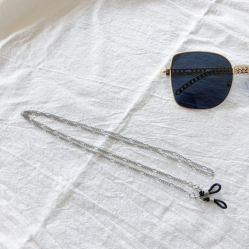 Chic Eyewear Chain with Decorative Clips Bowlift