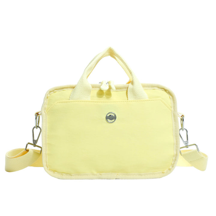 Tote bag with adjustable shoulder strap and extra storage Bowlift