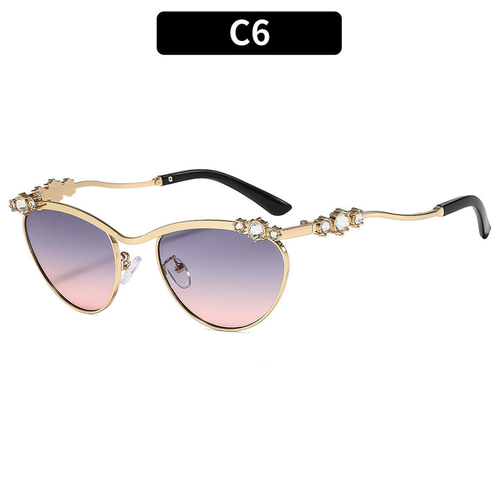 Ladies Designer Sunglasses with Sparkling Details Bowlift