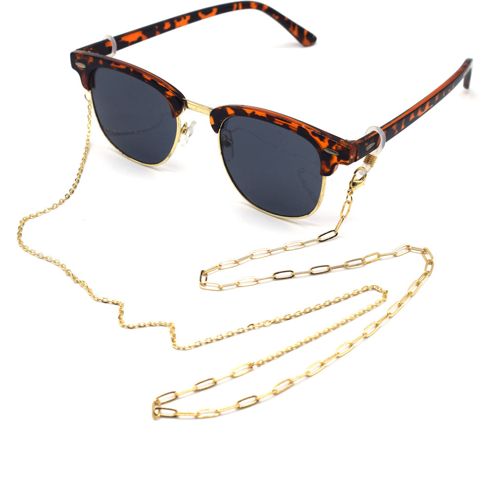 Fashion-Forward Metal Eyewear Chain Bowlift