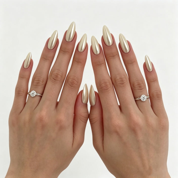 Metallic Almond-Shaped Press-On Nails Bowlift