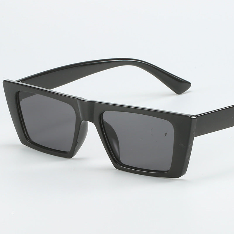 Women's geometric sunglasses with trendy, square frame Bowlift