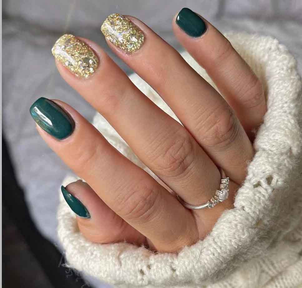 Glittering Press-On Nail Set Bowlift