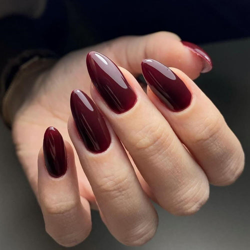 Acrylic nails with elegant almond shape Bowlift