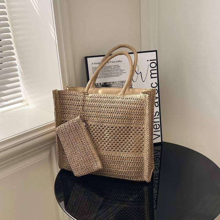 Handbag Made of Natural Weave Bowlift
