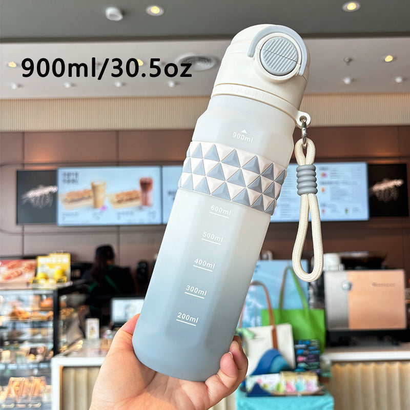 Ladies sporty water bottle with practical measuring scale Bowlift