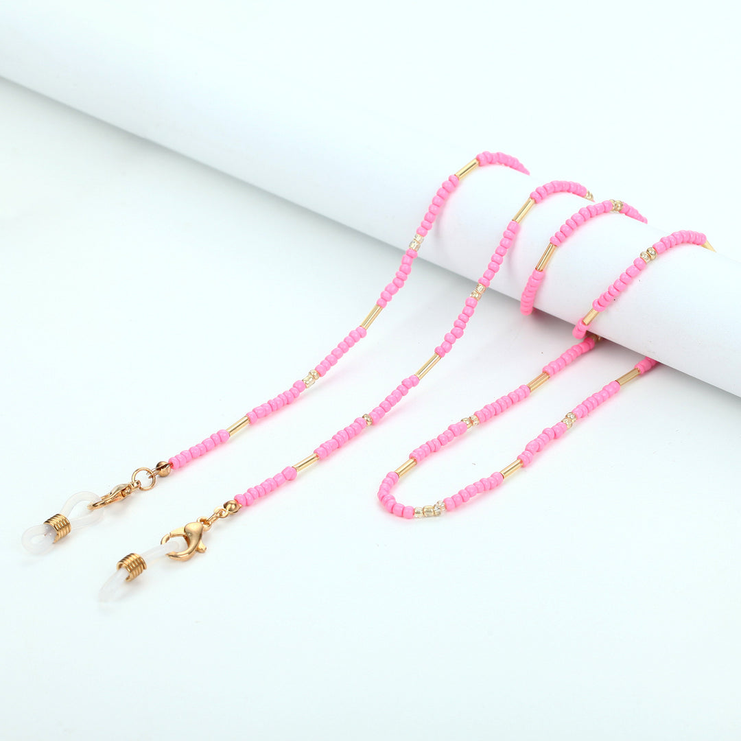 Chains-Necklace Made of Fine Pearls and Golden Accents Bowlift