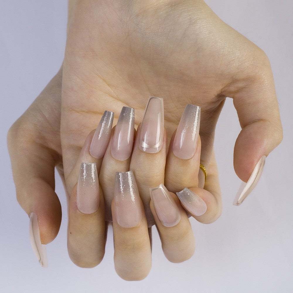 High-gloss artificial nails with rose effect Bowlift