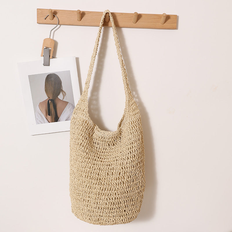Handmade knitted bag Bowlift