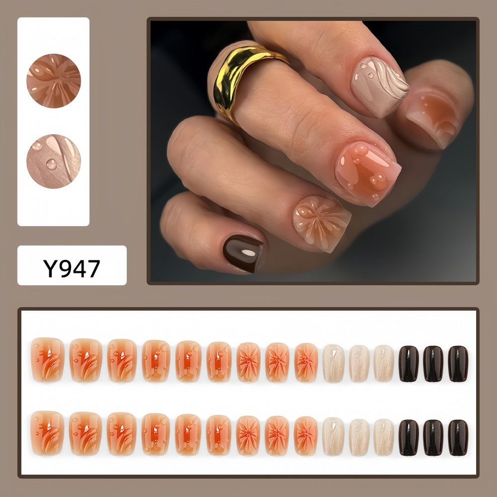 Elegant artificial nails in Boho style Bowlift
