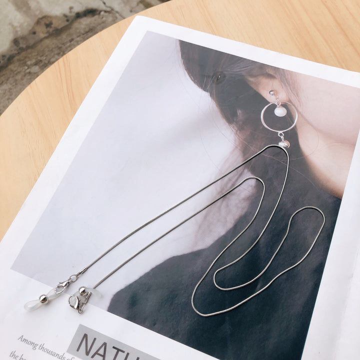 Elegant Dangle Earring Holder Chain Bowlift