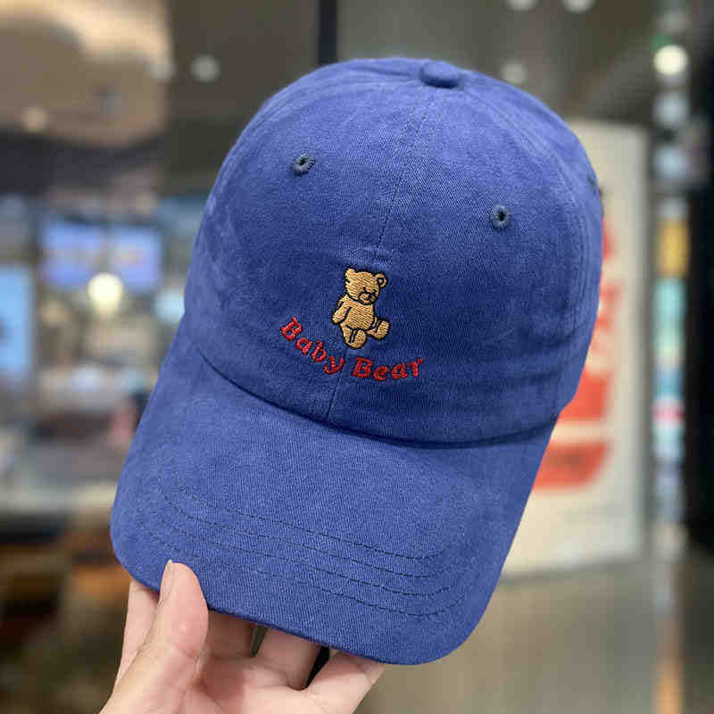Women's Cute Embroidered Bear Cap Bowlift