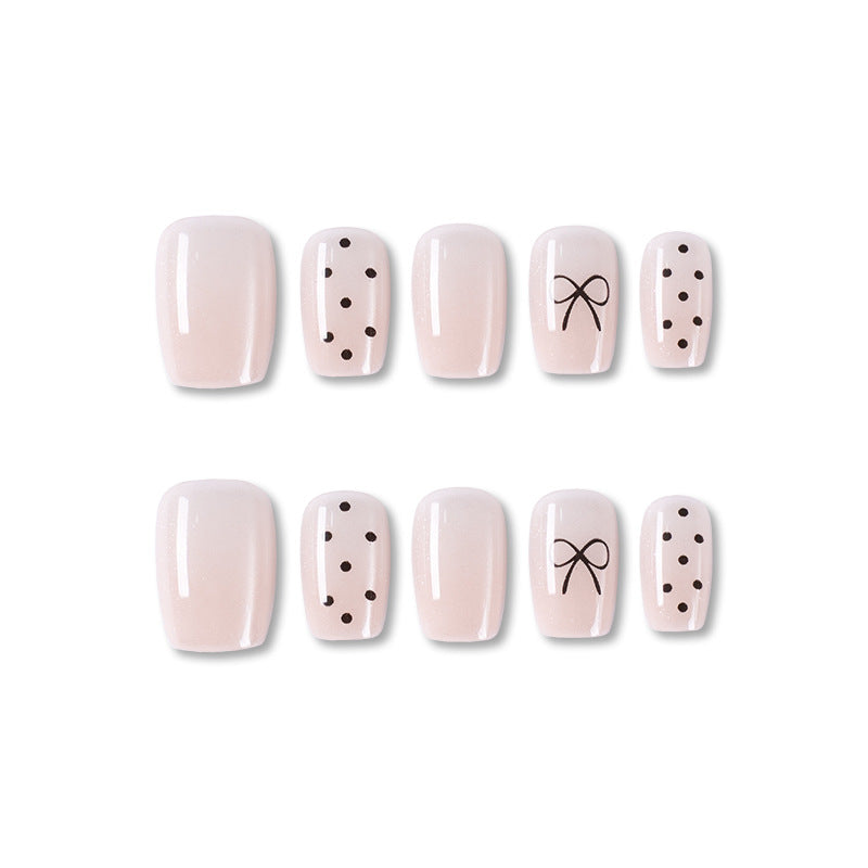 Chic Minimalist Press-On Nail Set Bowlift