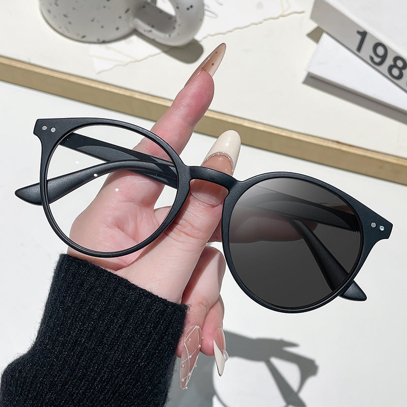 Women Cat-Eye Sunglasses with Transparent Frame Bowlift