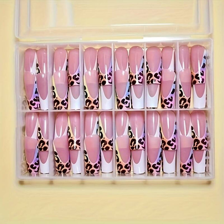 Stylish Press-On Nail Set with Leopard Design Bowlift