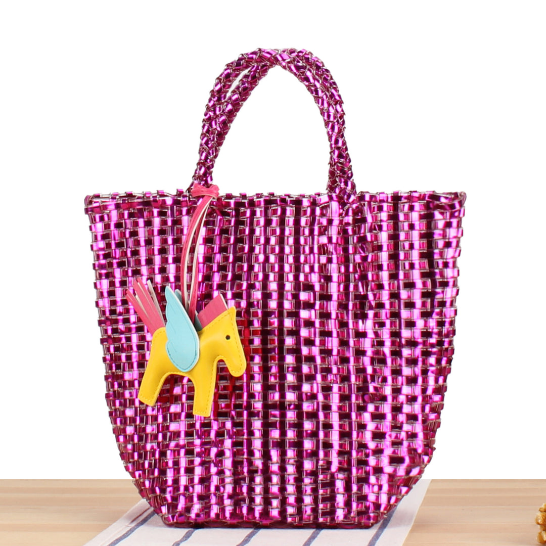 Playful basket bag with unique pendant Bowlift