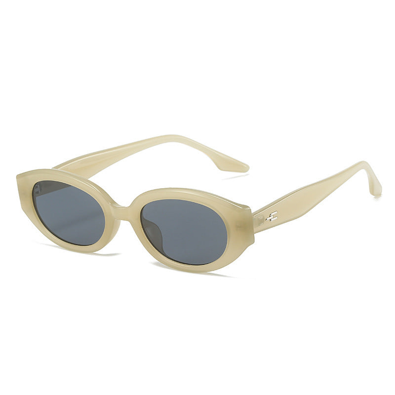 Fashion-Forward Statement Oval Sunglasses Bowlift