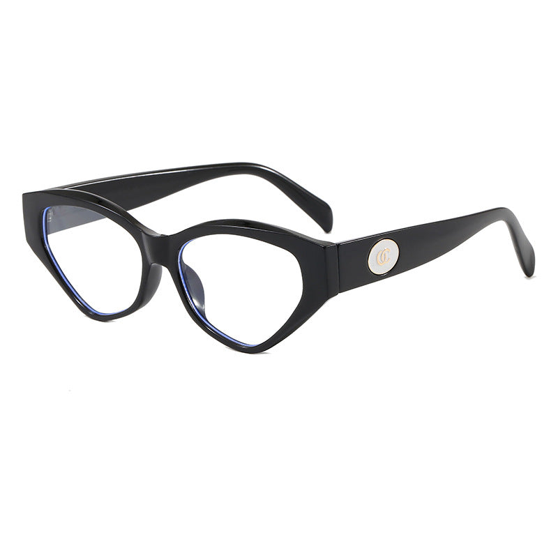 Ladies fashionable sunglasses in elegant design Bowlift