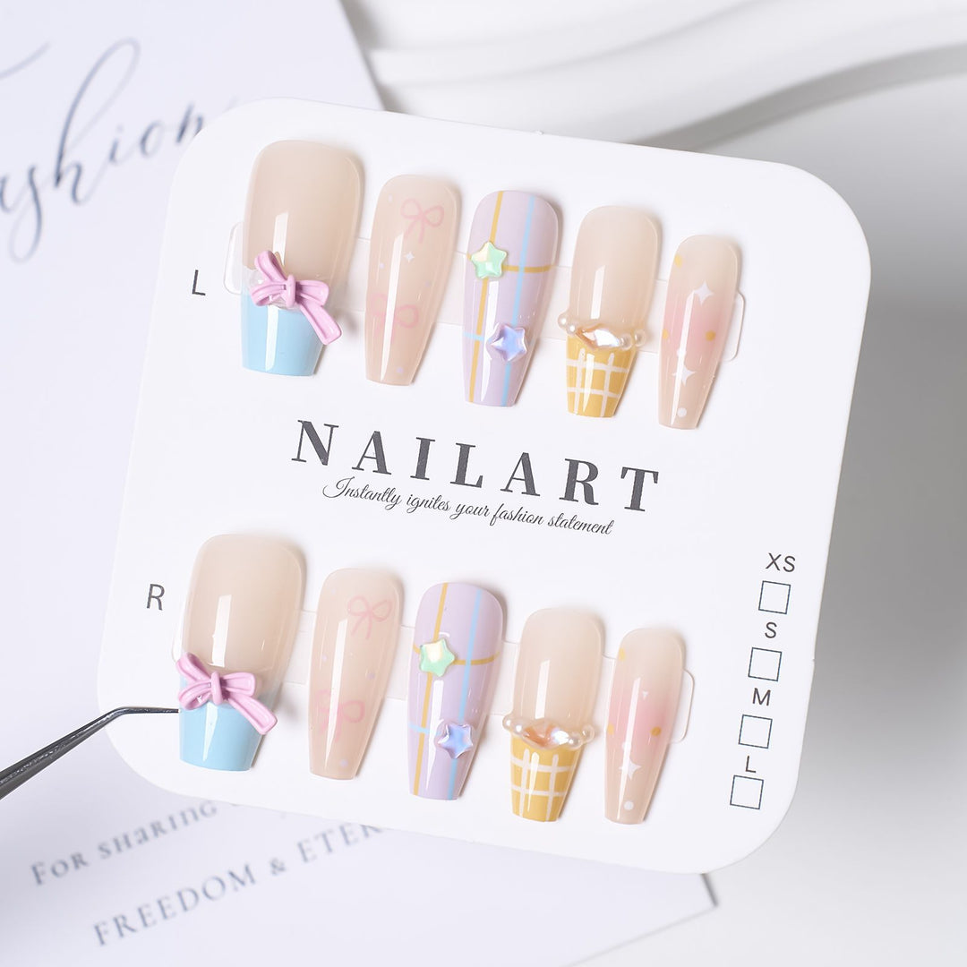 Artificial nails with Playful Design Bowlift