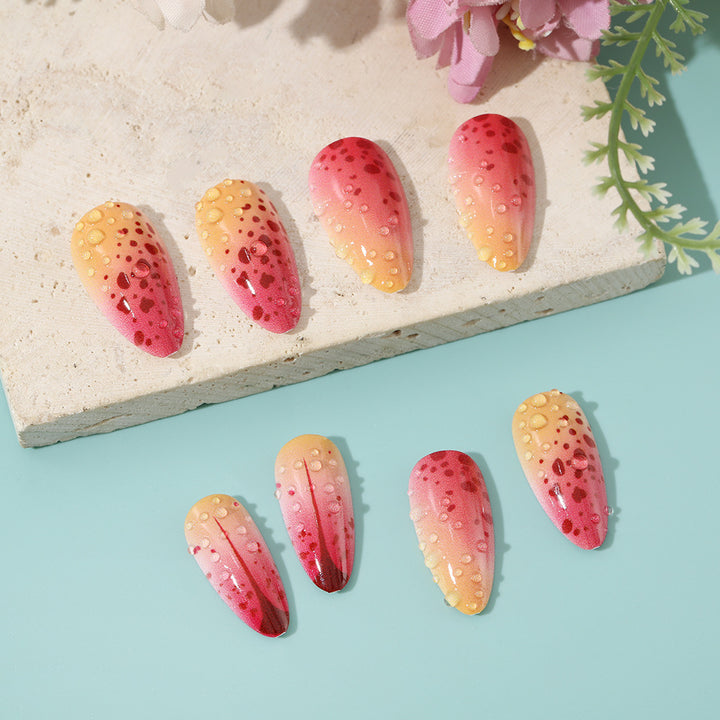 Creative artificial nails with appealing ombre and glitter effects Bowlift