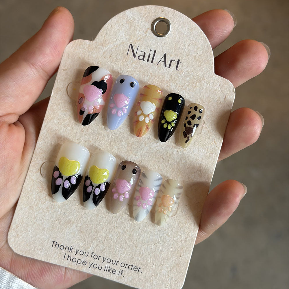 Playful Patterned Press-On Nail Art Set Bowlift