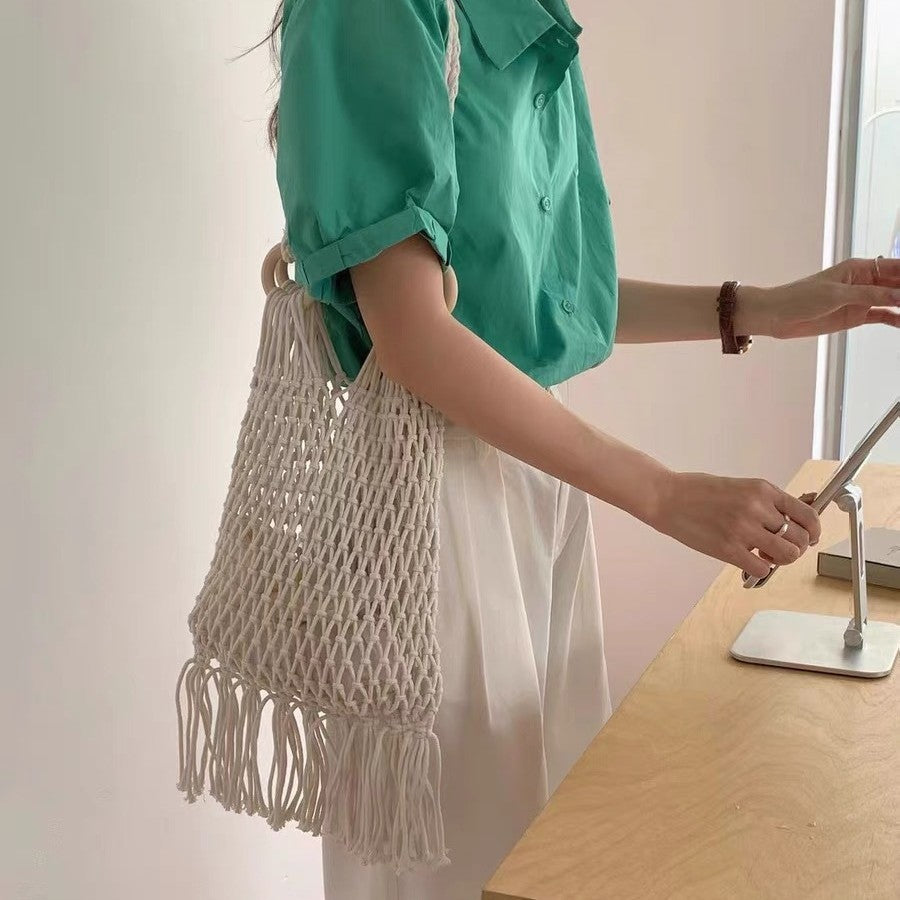 Hand-knotted fringed tote bag Bowlift