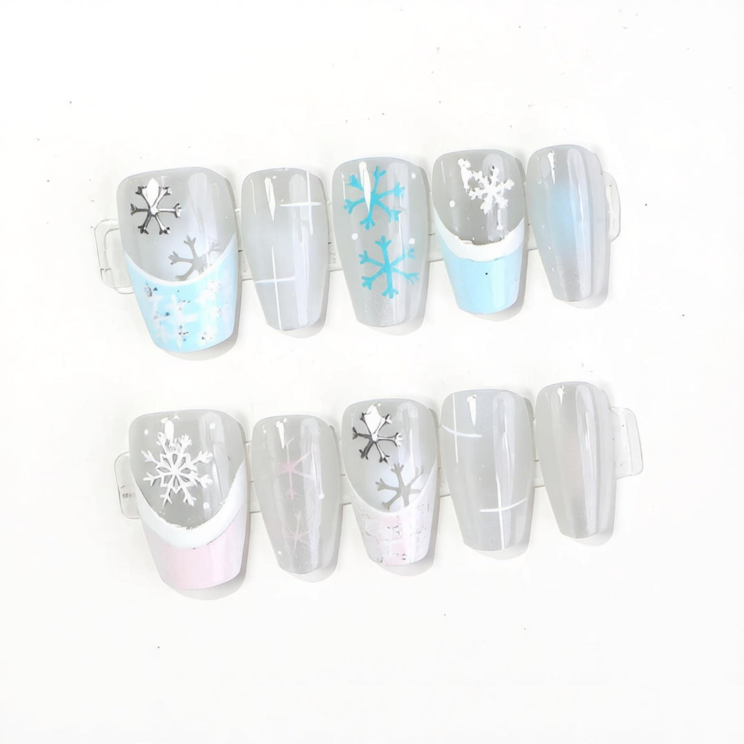 Elegant Snowflake Design Press-On Nail Set Bowlift