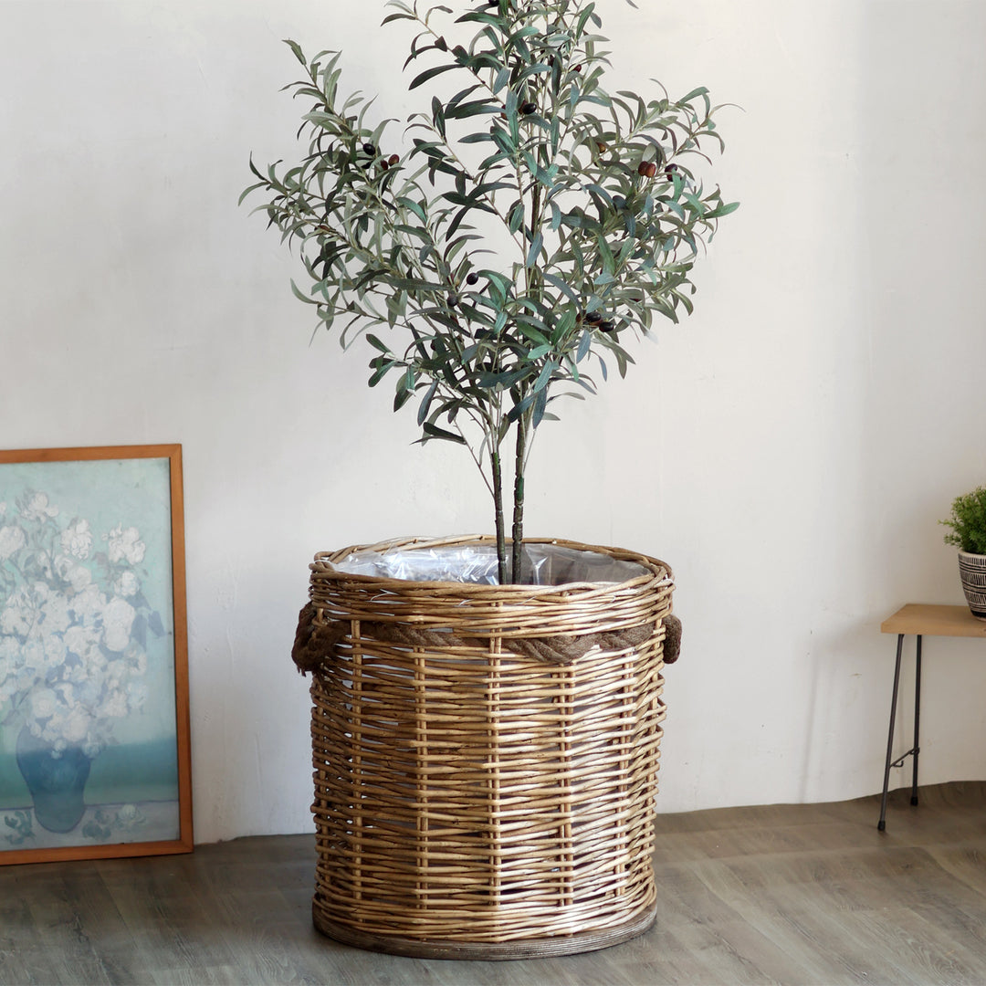 Handcrafted laundry basket with weaving Bowlift
