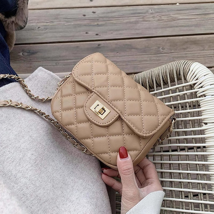 Quilted Crossbody Messenger Bag Bowlift