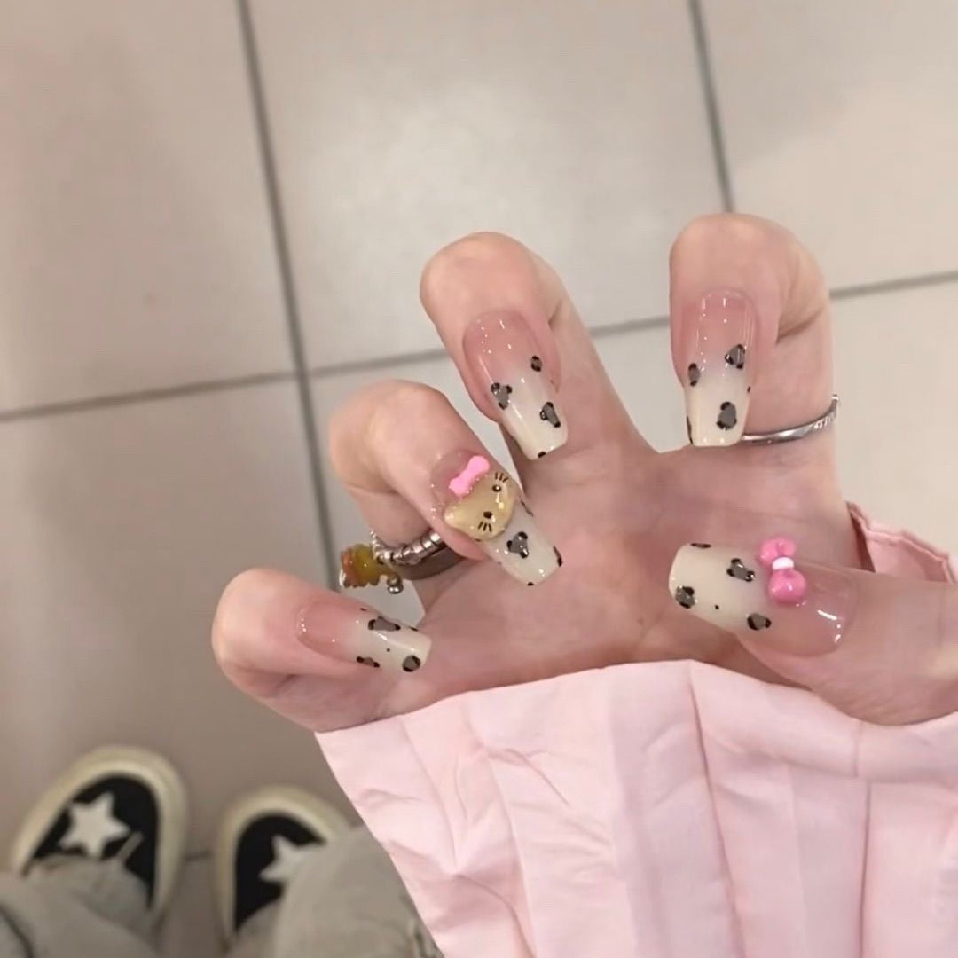 Playful art false nails with cute animal motifs Bowlift