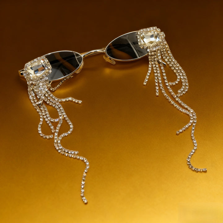 Women's Fashion Sunglasses with Sparkling Jewelry Detail Bowlift
