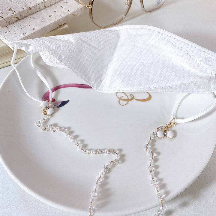 Elegant earrings with pearls and flower pendants Bowlift
