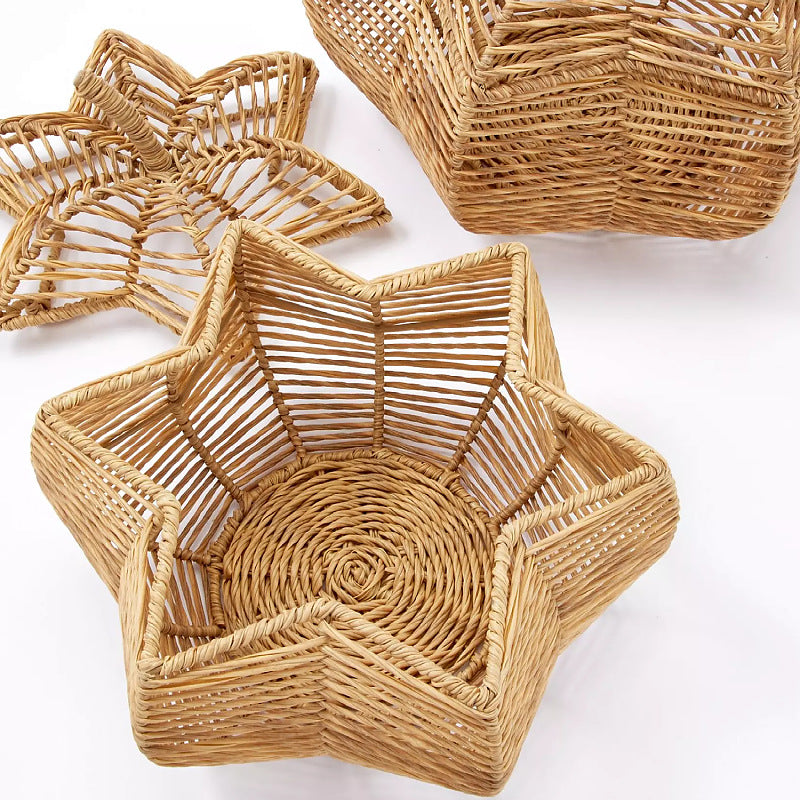 Handcrafted fruit basket in pumpkin design Bowlift