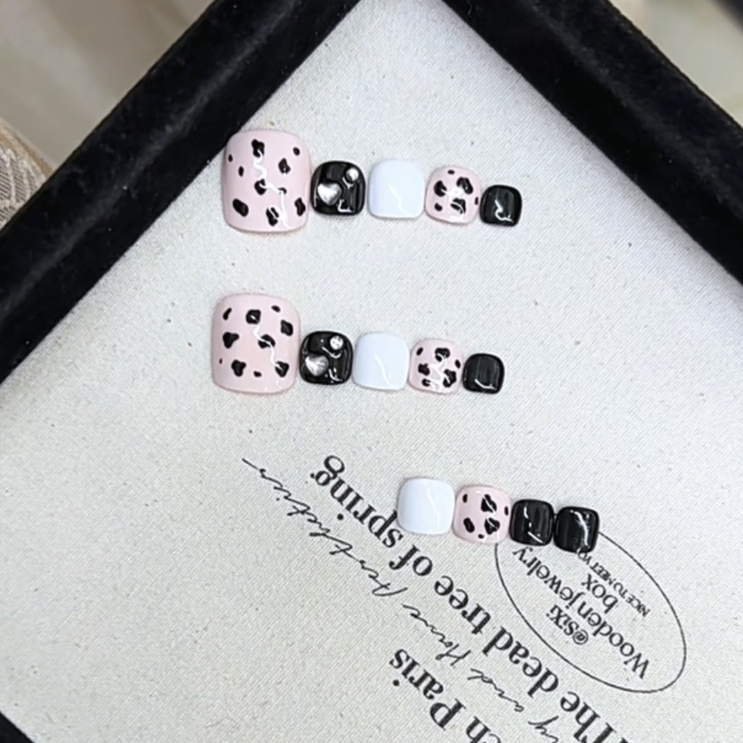 Artistic Animal Print Press-On Nail Set Bowlift