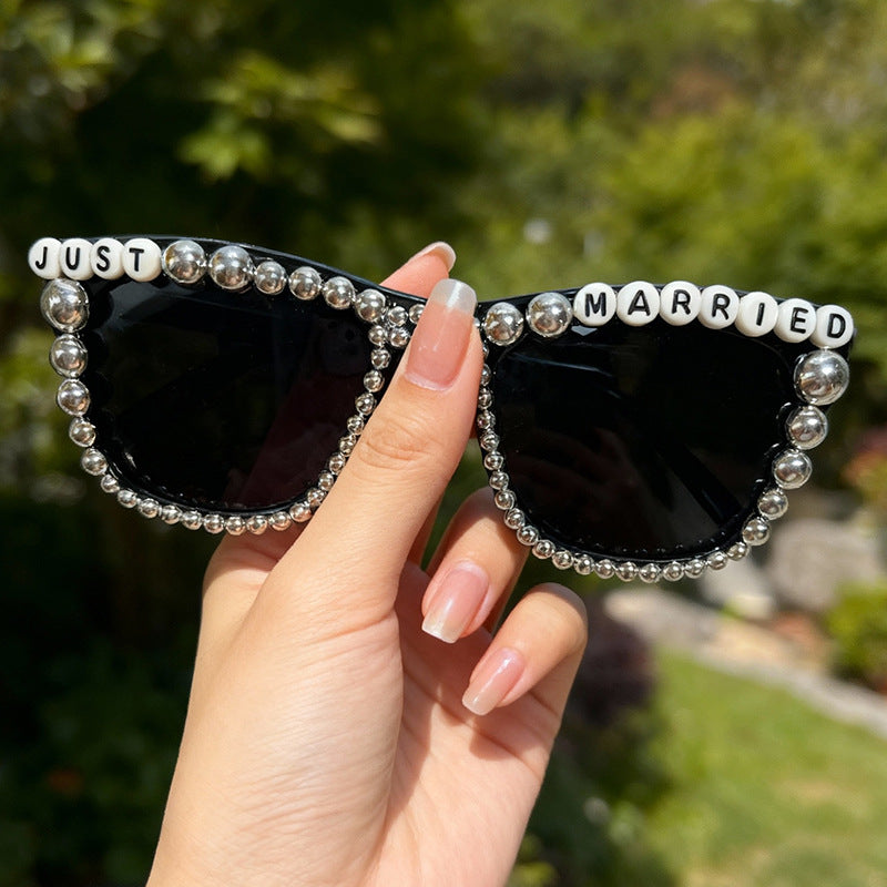 Decorative Heart-Shaped Party Sunglasses Bowlift