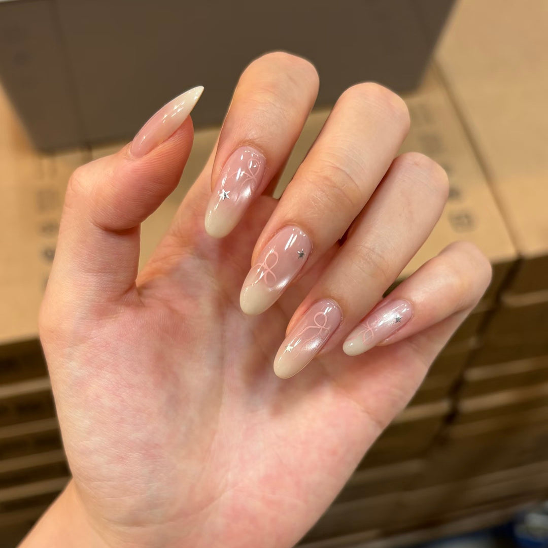 Themed Press-On Nail Art Set with Hello Kitty Designs Bowlift