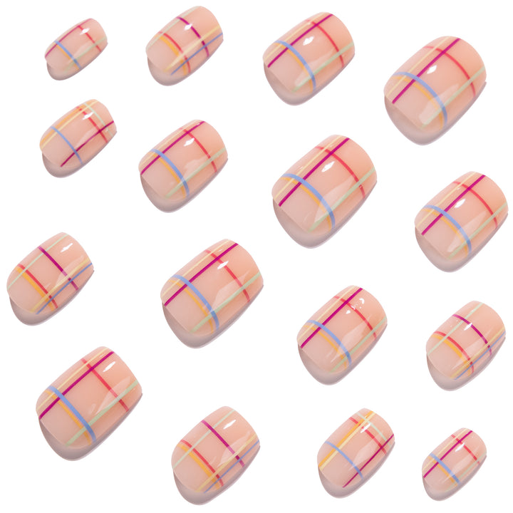 Artistic Nail Art with Modern Check Pattern Bowlift